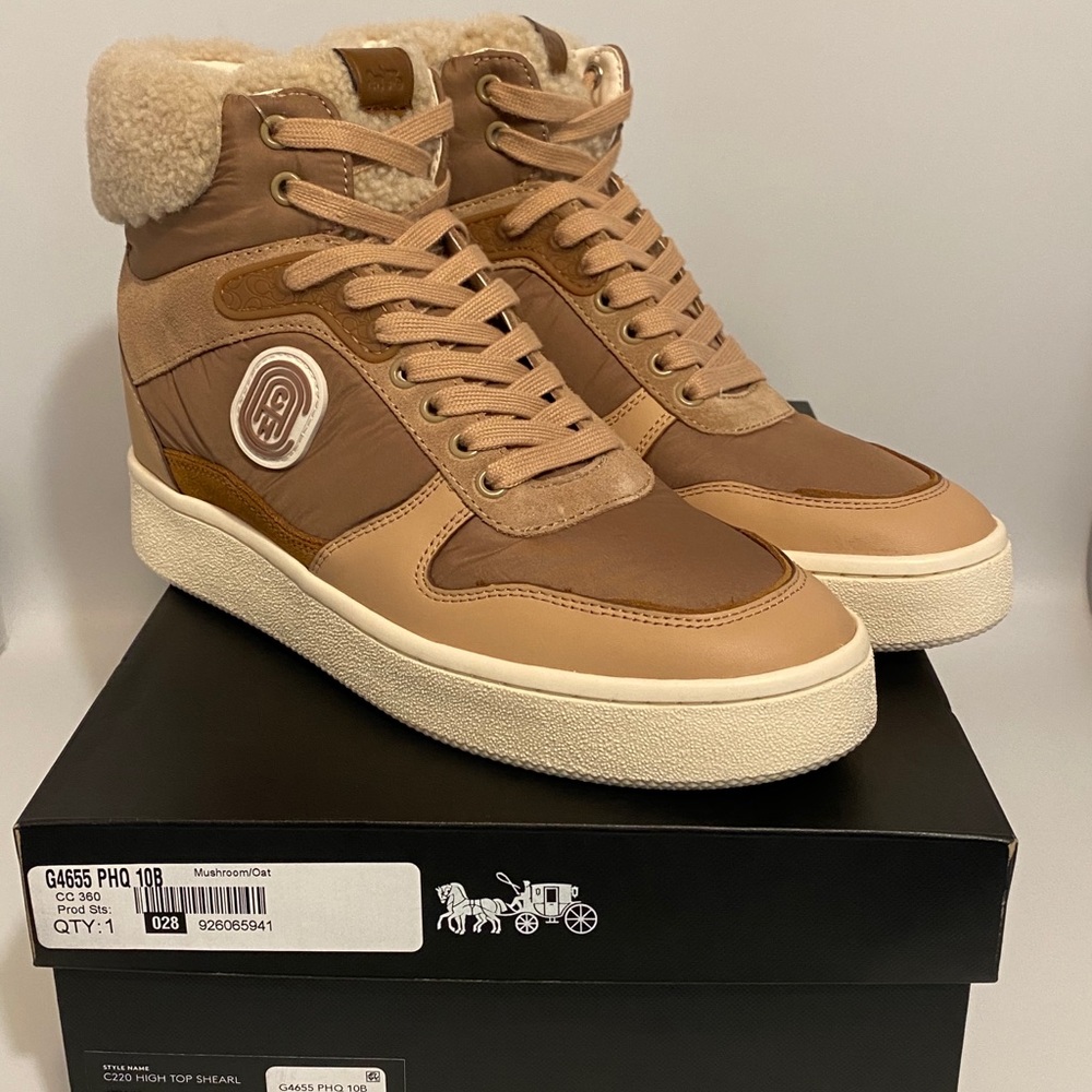 COACH WOMENS C220 HIGH TOP SNEAKERS NEW IN BOX